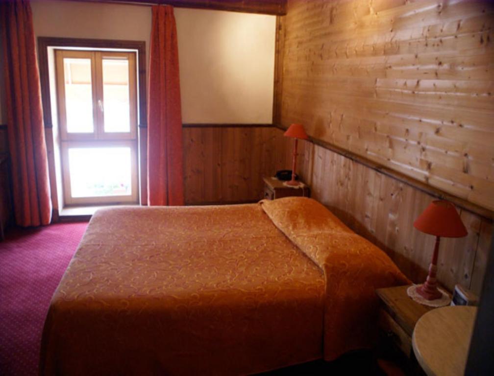 Готель Le Relais De L'Abbaye Турню Номер фото